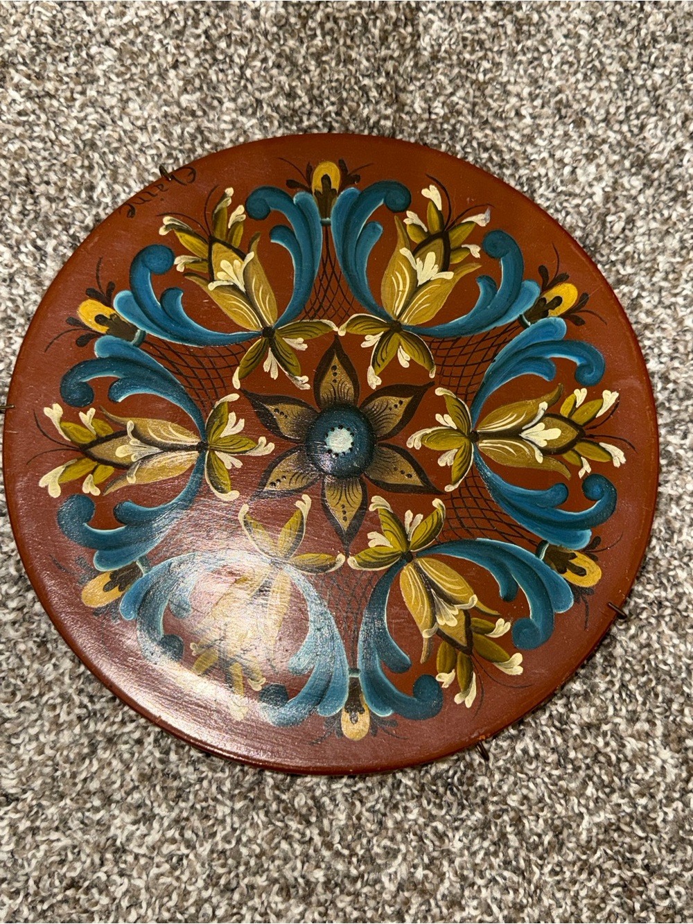 Round hand painted art work on round plate